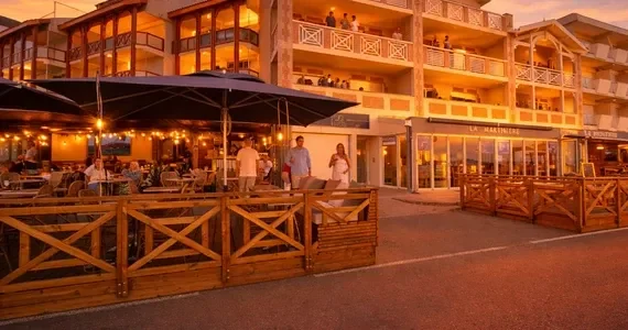 Soirée au bord de mer-au pied de la residence-570X300